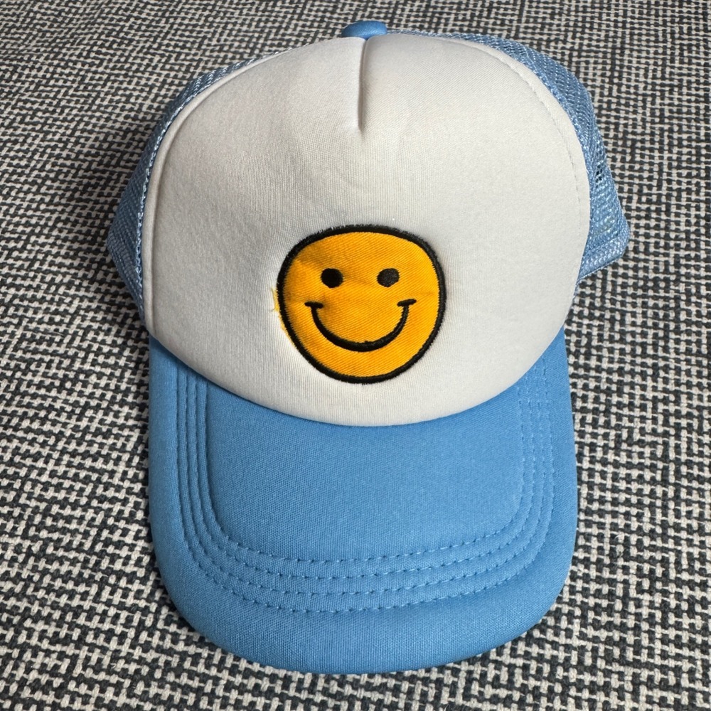 My Mode Smiley Face Trucker Hat Light Blue White Mesh Snapback Cap